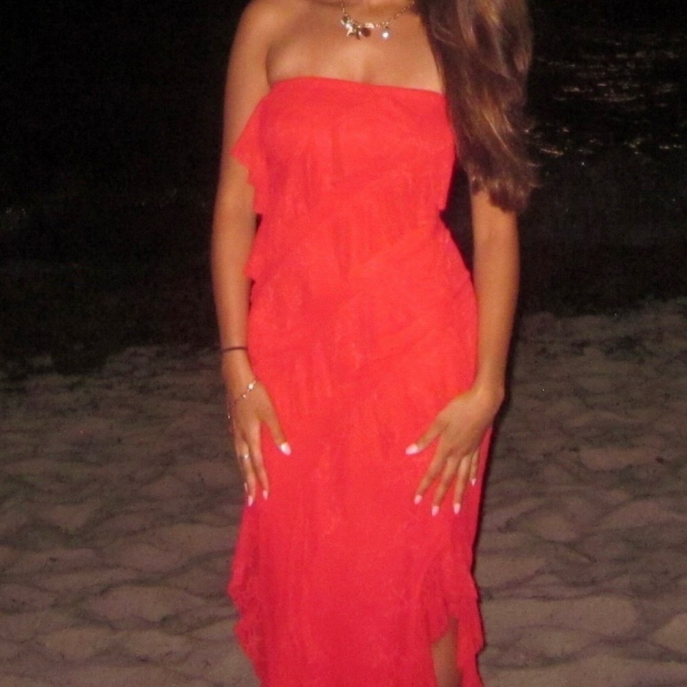 Elegant Red Strapless Dress with Ruffles